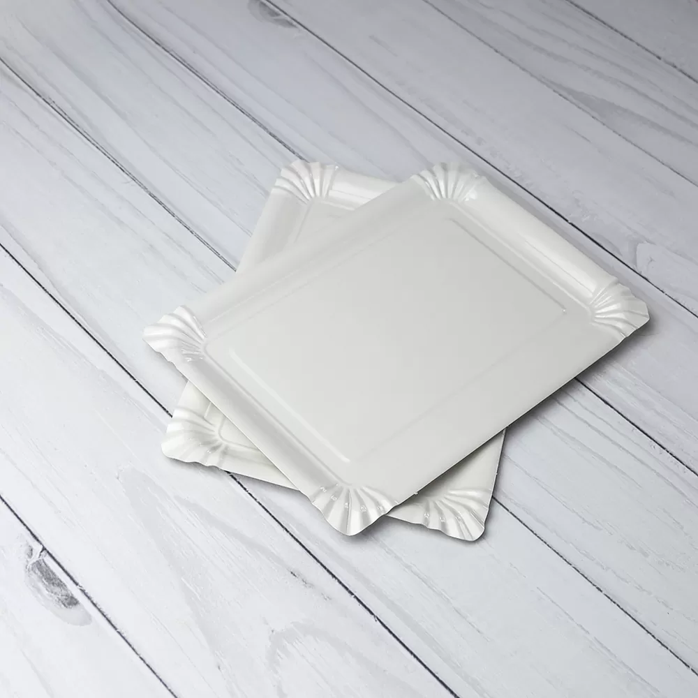 Бумажная тарелка 15×22 см белая ламинированная. 1000 шт/ящ